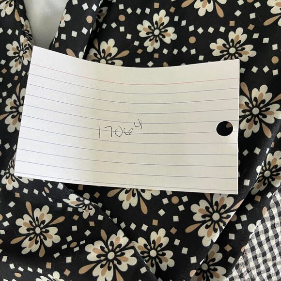 Ann Taylor shirt blouse top women's medium black with white floral pattern layer - Picture 12 of 14